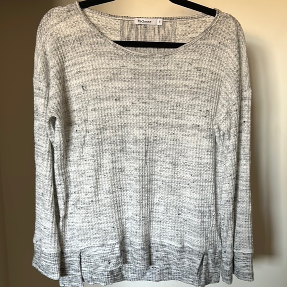 Evereve Tops - Evereve Gray Top